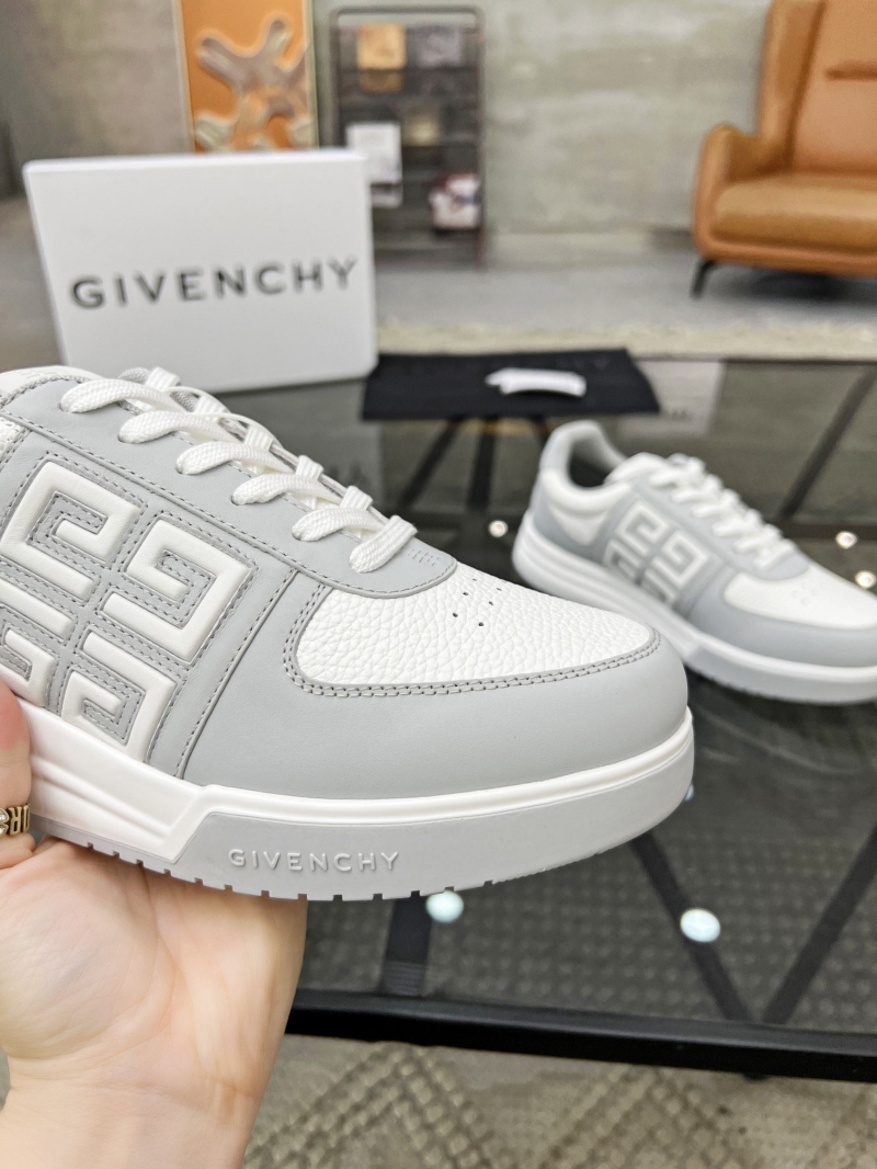 Givenchy Sneakers